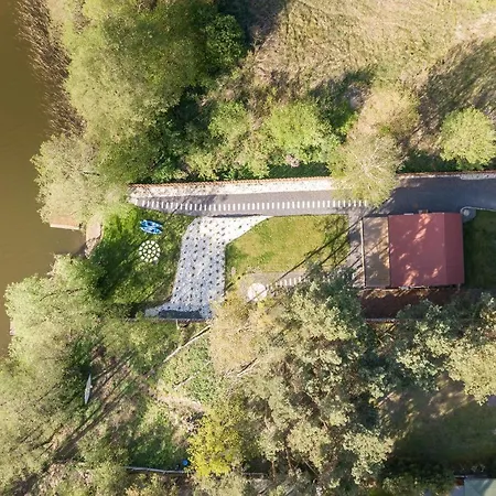 Dom Letniskowy Laskownica Nad Jeziorem